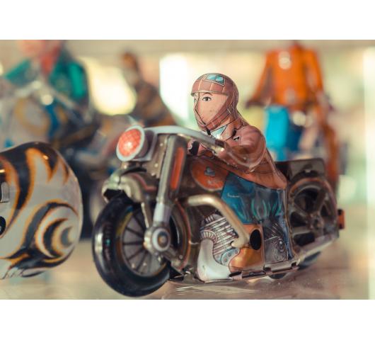 Vintage Toys and Collectibles Auctions