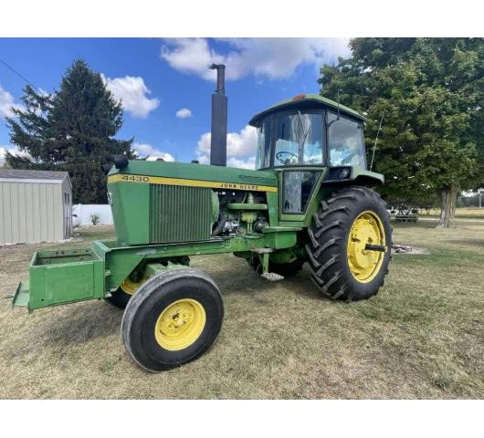 john Deere 4430